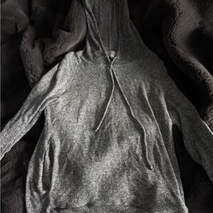 Gray Women’s Cashmere Sweater